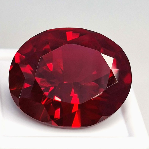 Pigeon blood red ruby oval - blood,