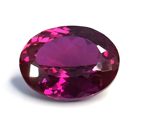 Dark pink ruby - pink, oval