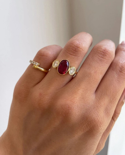 Oval cut natural - ct, ruby